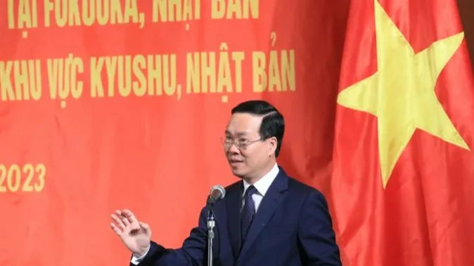 Chủ tịch nước gặp gỡ cán bộ Tổng Lãnh sự quán Việt Nam tại Fukuoka và người Việt Nam tại khu vực Kyushu, Nhật Bản