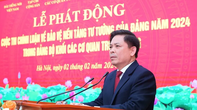  Đồng chí Nguyễn Văn Thể, Ủy viên Trung ương Đảng, Bí thư Đảng ủy Khối các cơ quan Trung ương, Trưởng Ban Tổ chức Cuộc thi phát biểu tại buổi Lễ. Ảnh: dangcongsan
