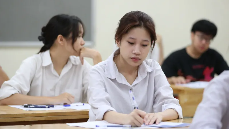 Thay đổi thói quen “thi gì, học đó”