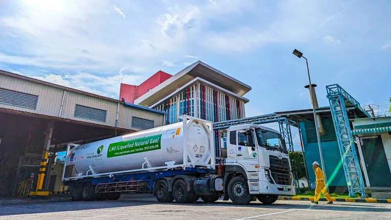 Chuẩn bị vận hành Trạm nạp xe bồn LNG Thị Vải