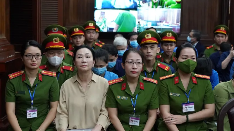 Bị cáo Trương Mỹ Lan tại phiên tòa. Ảnh: HOÀNG HÙNG