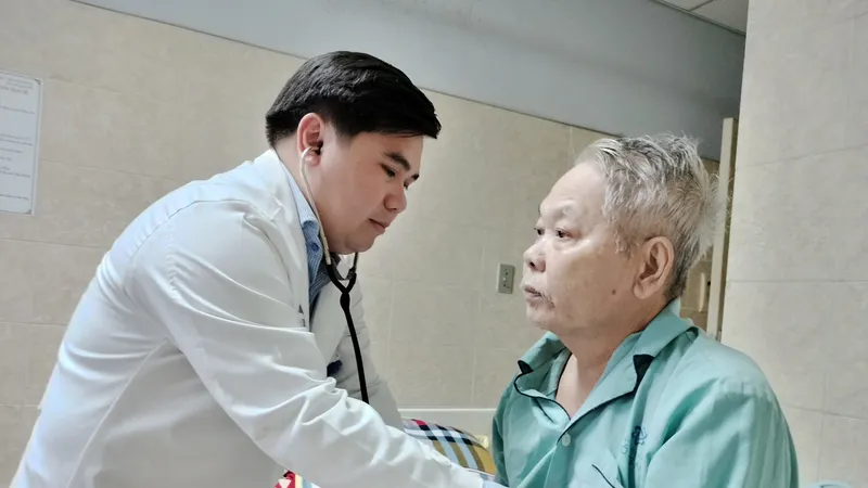 Chàng bác sĩ trẻ mê nghiên cứu khoa học