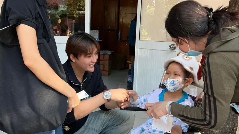 Hát để sẻ chia