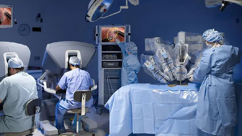 Robot AI ứng dụng trong phẫu thuật mang lại nhiều lợi ích