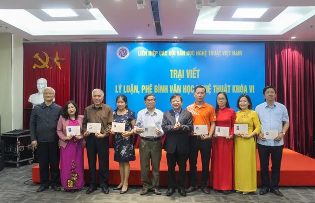Mở các trại sáng tác lý luận phê bình và kịch bản văn học năm 2024
