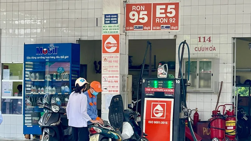 Phản hồi loạt bài “Xăng sinh học E5: Xăng xanh thành… đống nợ”: Những lo ngại trước đây đã thành sự thực