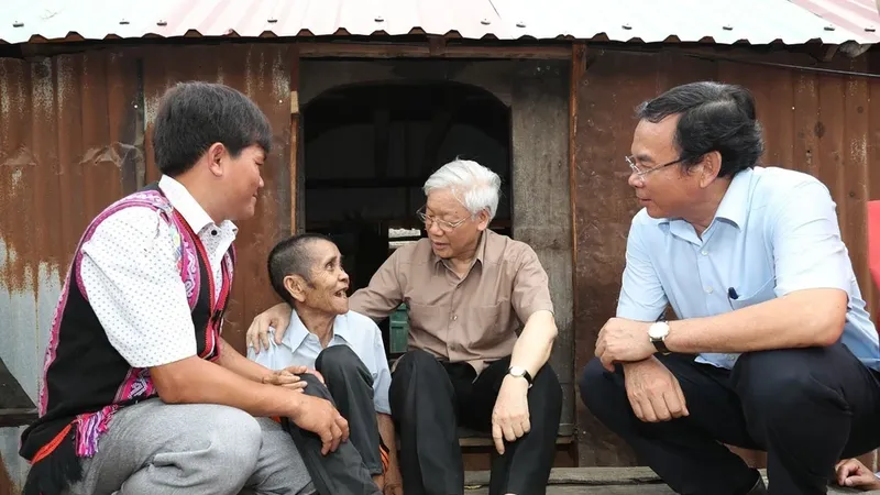 Người dân tin yêu, kính trọng
