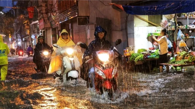 Bắc bộ mưa dông, Nam Trung bộ nắng nóng gay gắt