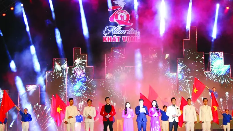 Một tiết mục tại chương trình. Ảnh: DŨNG PHƯƠNG