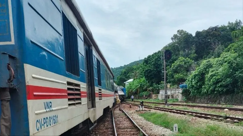 Đường sắt Bắc - Nam thông tuyến