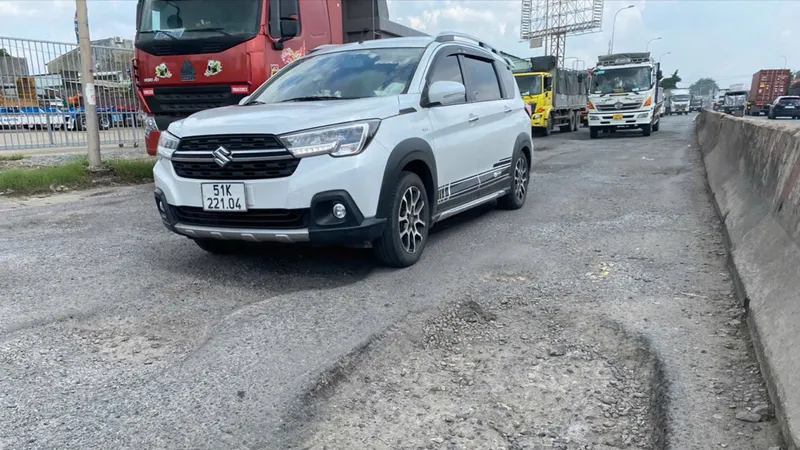 Cấp thiết sửa chữa Quốc lộ 51