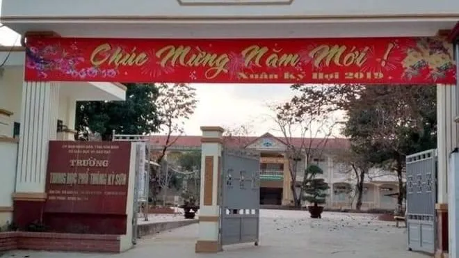 Hòa Bình: Bắt hiệu trưởng Trường THPT Kỳ Sơn với cáo buộc lạm thu