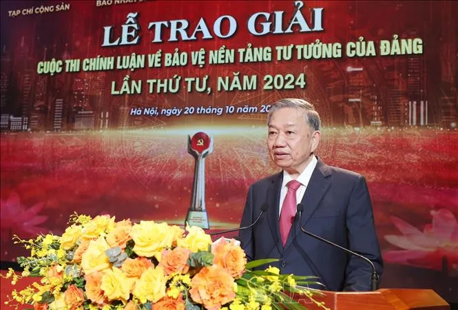 Tổng Bí thư, Chủ tịch nước Tô Lâm nhấn mạnh, trong mọi giai đoạn cách mạng, Đảng luôn đặc biệt quan tâm đến công tác bảo vệ Đảng, bảo vệ nền tảng tư tưởng của Đảng, qua các kỳ Đại hội đảng đã có nhiều chủ trương về vấn đề này. Ảnh: TTXVN