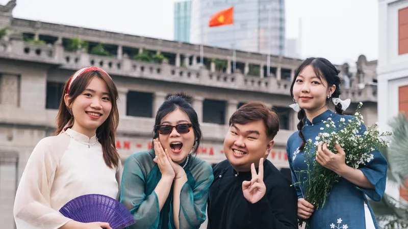 Các bạn trẻ thành viên thực hiện dự án “Dòng Dòng Mạch Mạch”