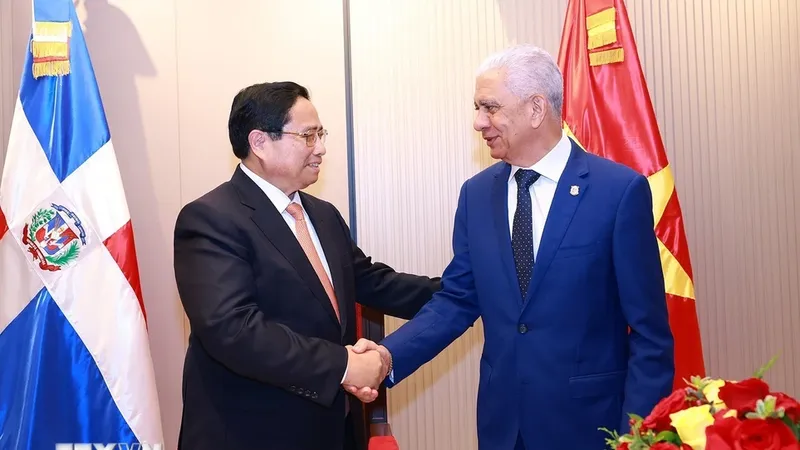 Thủ tướng Phạm Minh Chính hội kiến Chủ tịch Thượng viện và Chủ tịch Hạ viện Dominicana