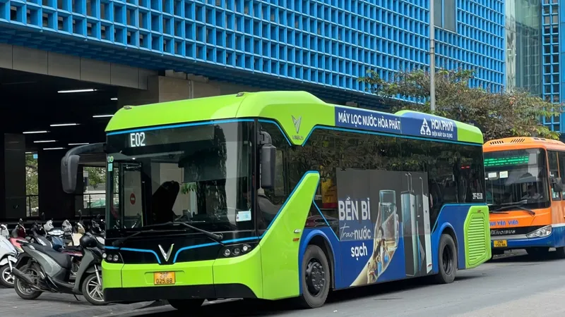 Hà Nội sắp thí điểm 5 tuyến xe buýt điện loại nhỏ và trung bình