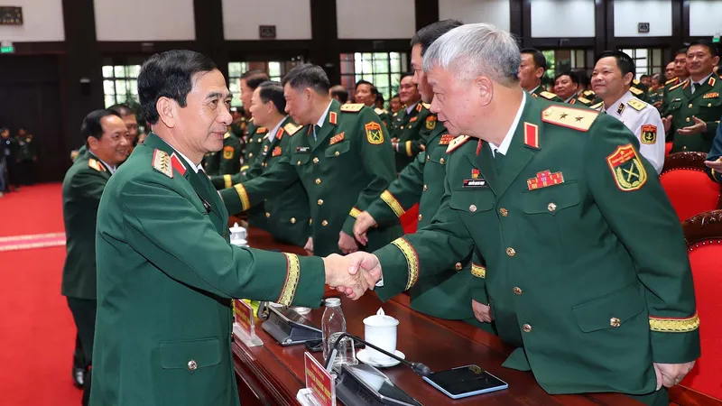 Đại tướng Phan Văn Giang, Phó Bí thư Quân ủy Trung ương, Bộ trưởng Bộ Quốc phòng và các đại biểu dự buổi lễ. Ảnh: TTXVN