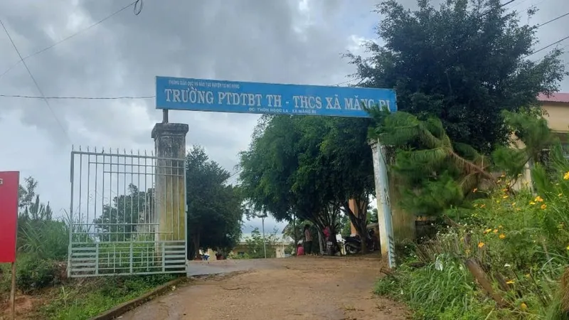 Trường Phổ thông dân tộc bán trú TH-THCS Măng Ri