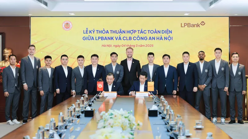 Ngân hàng Lộc Phát (LPBank) và CLB CAHN ký kết hợp tác toàn diện