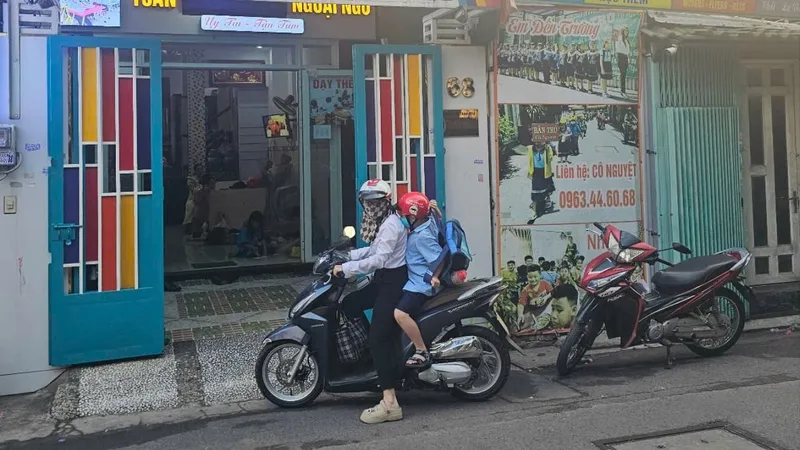 TPHCM: Thêm 2 trung tâm gia sư bị lập biên bản do dạy thêm, học thêm không đúng quy định