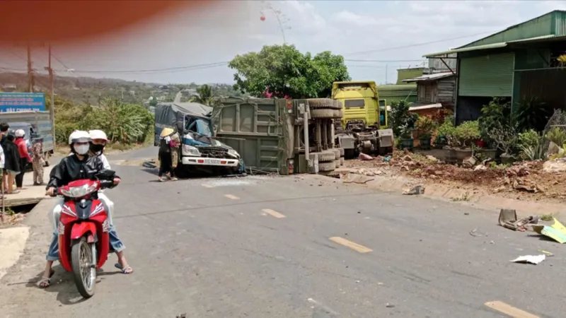 Bốn xe ô tô tông liên hoàn, 1 người tử vong và nhiều người khác bị thương