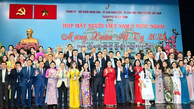 50 năm thống nhất đất nước: Kiều bào chung tay đưa TPHCM và đất nước vươn xa