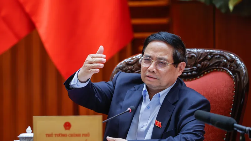 Thủ tướng nhấn mạnh, các bộ ngành phải triển khai công việc khẩn trương, nghiêm túc, khoa học, trên cơ sở chức năng, nhiệm vụ, quyền hạn của mình. Ảnh: VGP