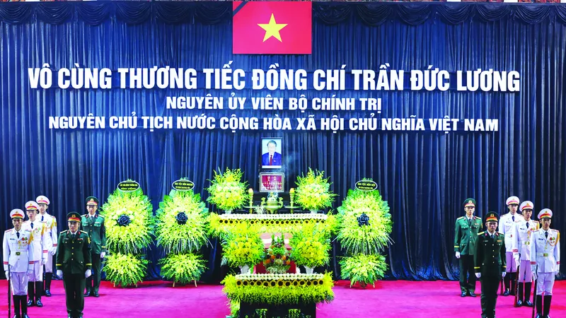 Người đảng viên Cộng sản trung kiên, nhà lãnh đạo tận tụy, mẫu mực