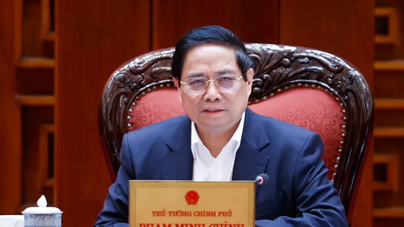 Thủ tướng chủ trì cuộc họp của Thường trực Chính phủ cho ý kiến về các định hướng, giải pháp, công việc tiếp theo sau vòng đàm phán lần thứ 2 Hiệp định song phương về thương mại đối ứng giữa Việt Nam và Hoa Kỳ. Ảnh: VGP