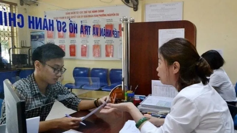 Xem xét sử dụng người hoạt động không chuyên trách ở cấp xã đến trước 31-5-2026