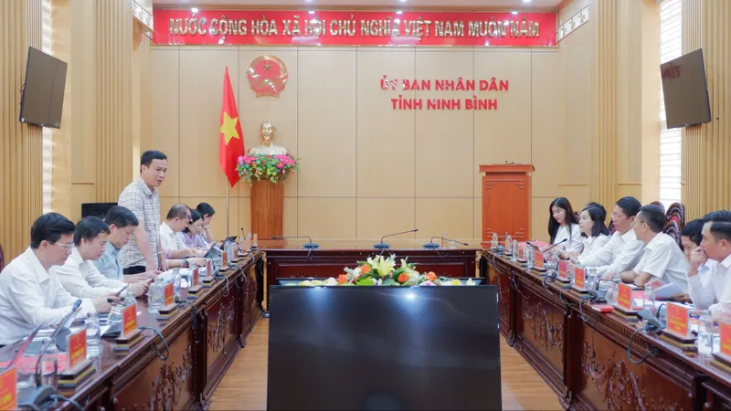 Phó Chủ nhiệm Ủy ban Văn hóa và Xã hội Triệu Thế Hùng chủ trì làm việc về dự thảo Luật Báo chí (sửa đổi)