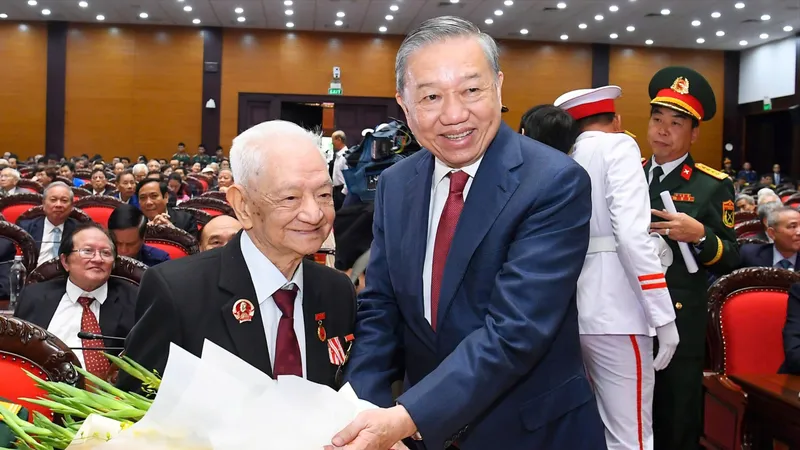 Tổng Bí thư Tô Lâm chủ trì gặp mặt cán bộ lão thành cách mạng, nguyên lãnh đạo Đảng, Nhà nước