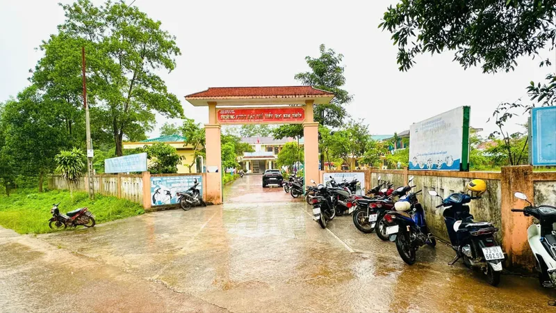 Trường tiểu học Kim Thủy, nơi có 75 học sinh nghỉ học với lý do phụ huynh cho con ở nhà vì suất ăn không đảm bảo
