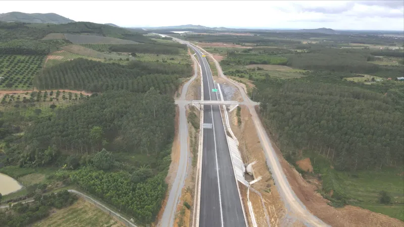 Đắk Lắk: Thông xe kỹ thuật 48km cao tốc Khánh Hòa – Buôn Ma Thuột