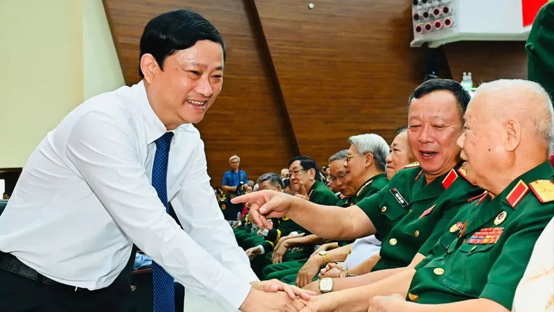 Tô thắm phẩm chất Bộ đội Cụ Hồ trong thời kỳ mới