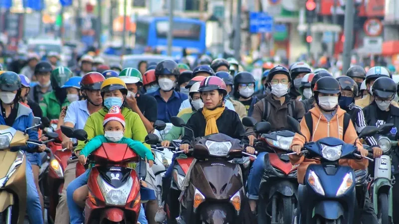 Dự báo rạng sáng 9-1, nhiệt độ thấp nhất tại TPHCM có thể xuống 18 độ C. Ảnh: QUỐC ANH