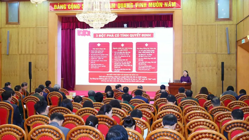 Hội nghị Báo cáo viên Trung ương toàn quốc thông báo nhanh kết quả Đại hội XIV của Đảng