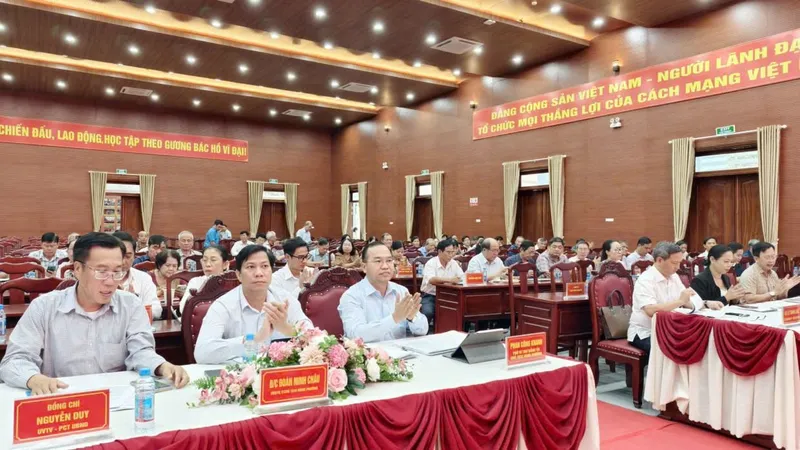 Các đại biểu tham dự hội nghị