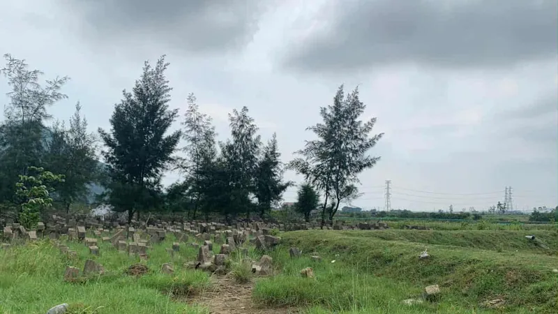 Vật liệu thi công dự án chưa được sử dụng bị bỏ lại, nằm ngổn ngang nhiều năm nay