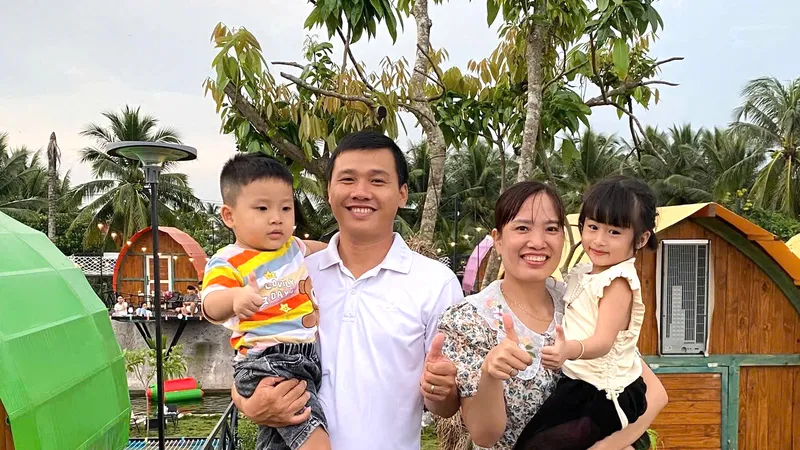 Gia đình bên nhau vui vẻ và hạnh phúc trong những ngày tết. Ảnh: THU HƯỜNG