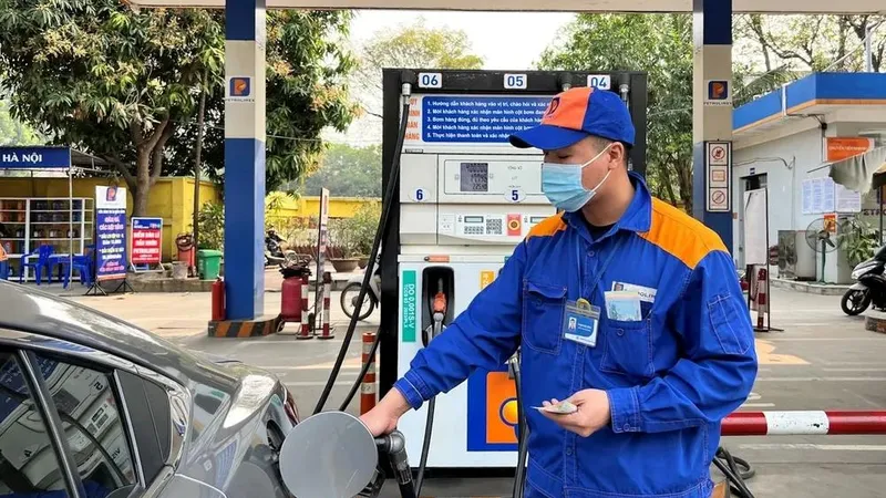 Đề xuất ứng ngân sách cho Quỹ bình ổn giá xăng dầu