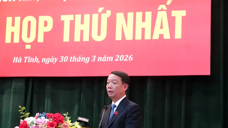 Đồng chí Phan Thiên Định, Phó Bí thư Tỉnh ủy, Chủ tịch UBND tỉnh Hà Tĩnh nhiệm kỳ 2026-2031 phát biểu nhận nhiệm vụ