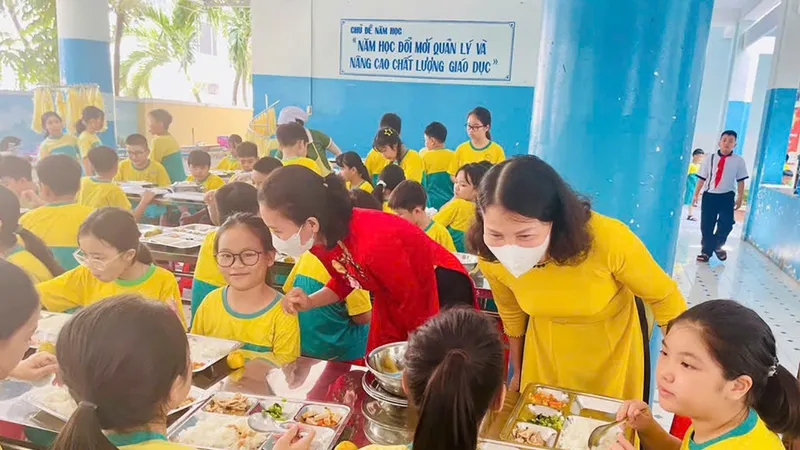 Sớm luật hóa dinh dưỡng học đường