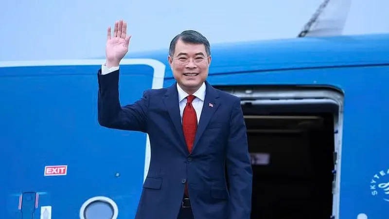 Thủ tướng Lê Minh Hưng lên đường tham dự Hội nghị Cấp cao ASEAN lần thứ 48 tại Cebu, Philippines. Ảnh: TTXVN