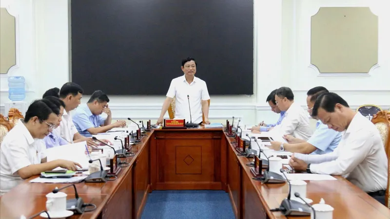Đồng chí Võ Văn Minh chủ trì cuộc họp
