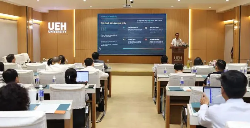 Hội thảo diễn ra tại Đại học Kinh tế TPHCM sáng 29-5