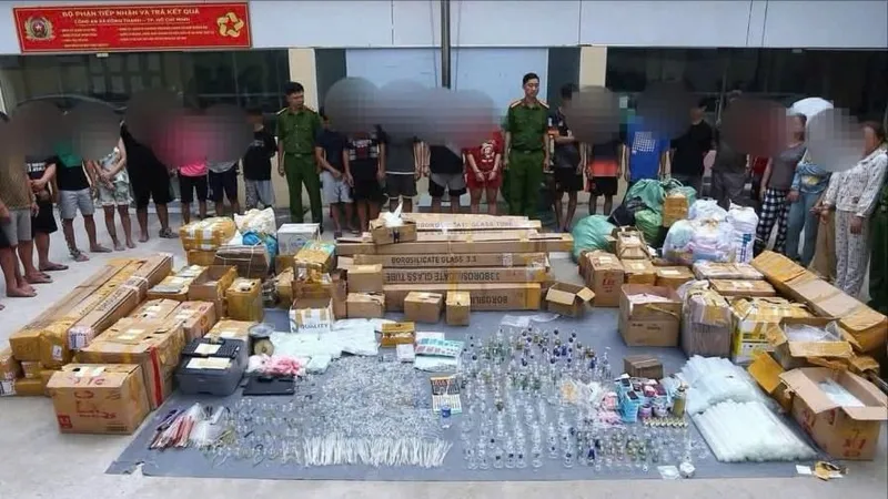 Triệt phá đường dây ma túy, bắt 30 đối tượng