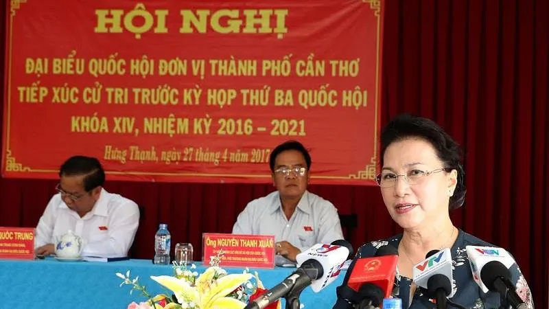 Chủ tịch Quốc hội Nguyễn Thị Kim Ngân phát biểu tại buổi tiếp xúc cử tri. Ảnh: quochoi.vn