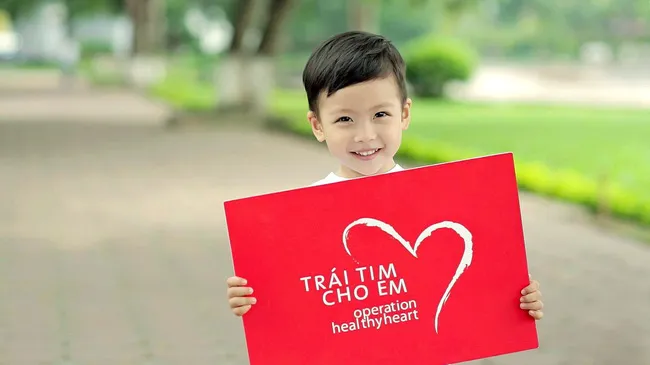 Nhắn tin ủng hộ “Trái tim cho em”