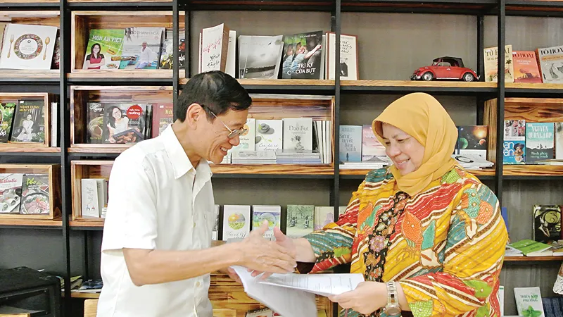 Hội Xuất bản Việt Nam và Indonesia ký hợp tác xuất bản, một cơ hội cho sách Việt đến với nước bạn